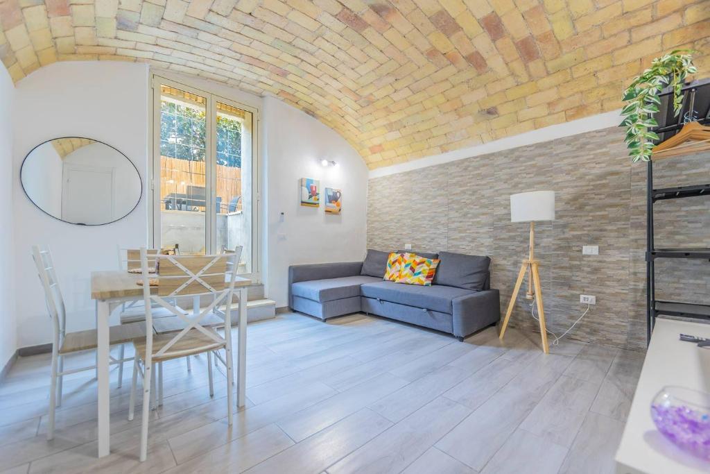 Loft con Jacuzzi, a 20 m Colosseo - 5