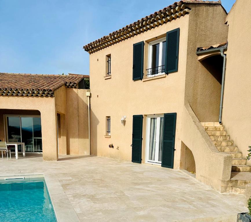 Villa provençale aux Issambres avec vue sur le golfe St Tropez - 2