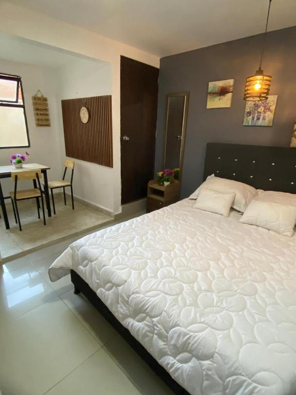 S3 CÓMODO APARTAMENTO 3 HABI 3 BAÑOS EN LAURELES ESTADIo - 3