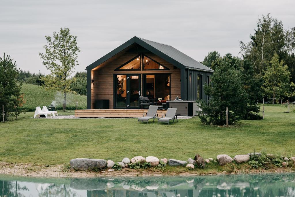 IKnamai - namelis Jorė, Sakiniai