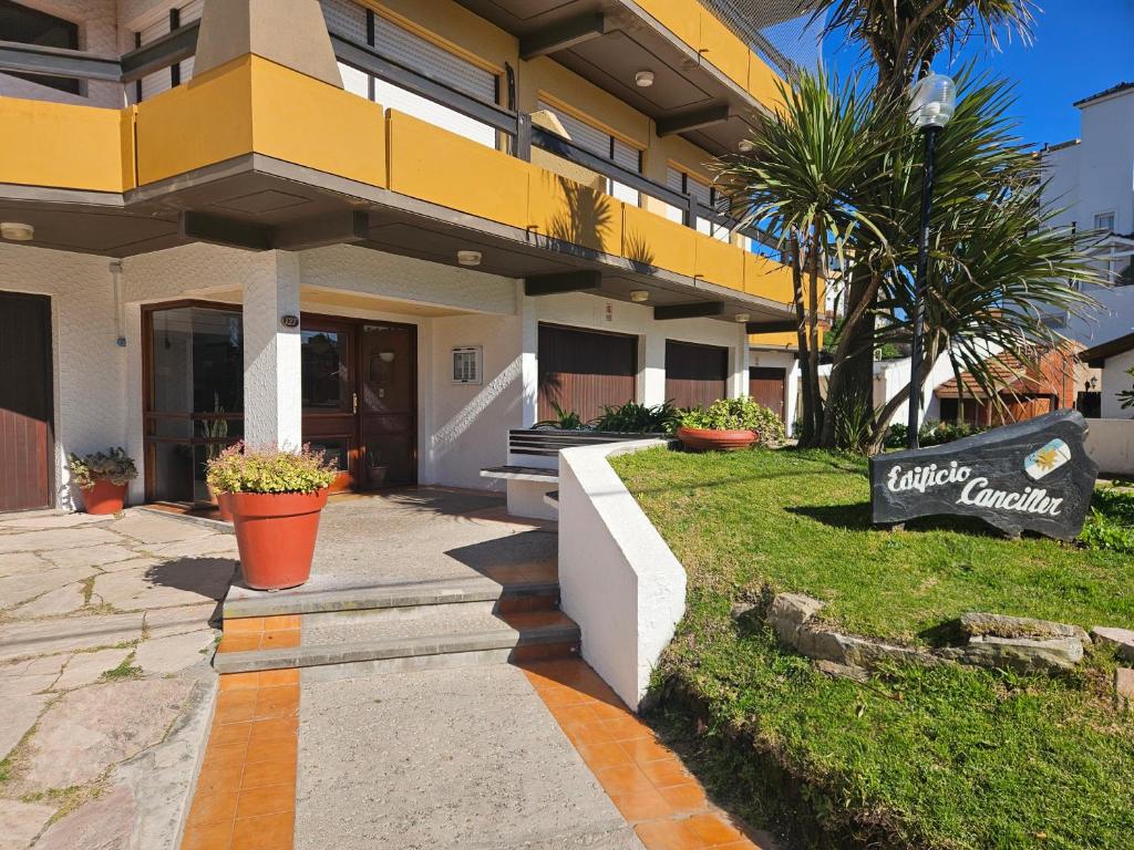 Departamento Familiar CANCILLER 3C - 3
