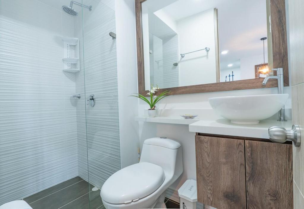 Cozy Immaculate Escape with Prime Luxury Location - 3
