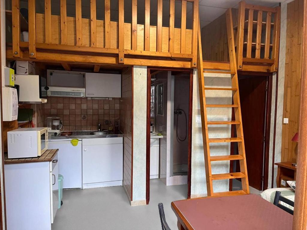 Studio mezzanine cosy pour 4 pers avec casier à skis, proche centre-ville - FR-1-234-342 - 4