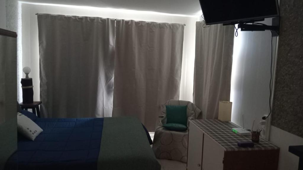 Comodo Monoambiente en el centro de la ciudad - 5