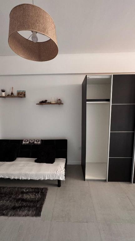 Alberti 360 Charming City Center Apartment with Shared Pool - 3