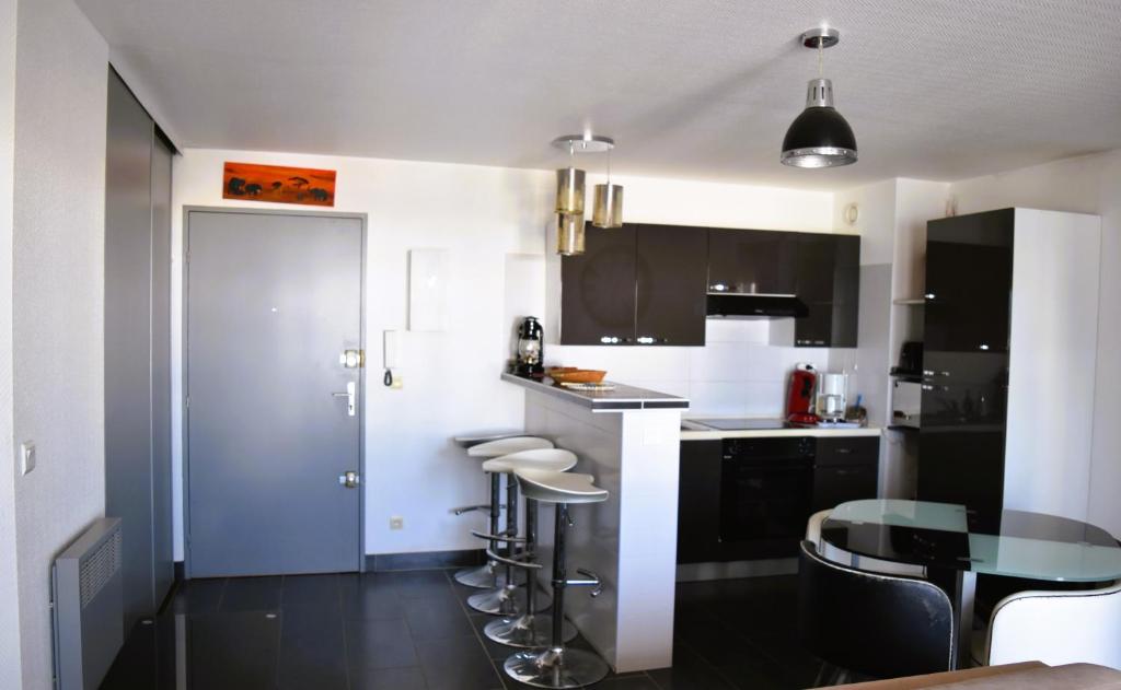 Grand studio avec ascenseur, parking et terrasse - 4