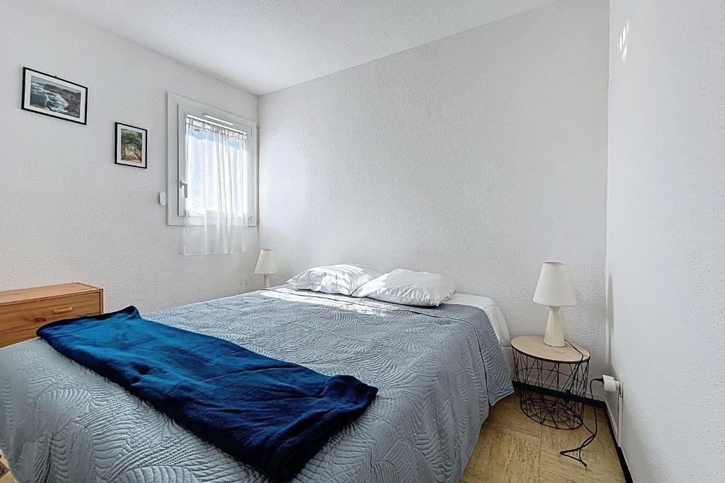 Bright apartment near beach - 5