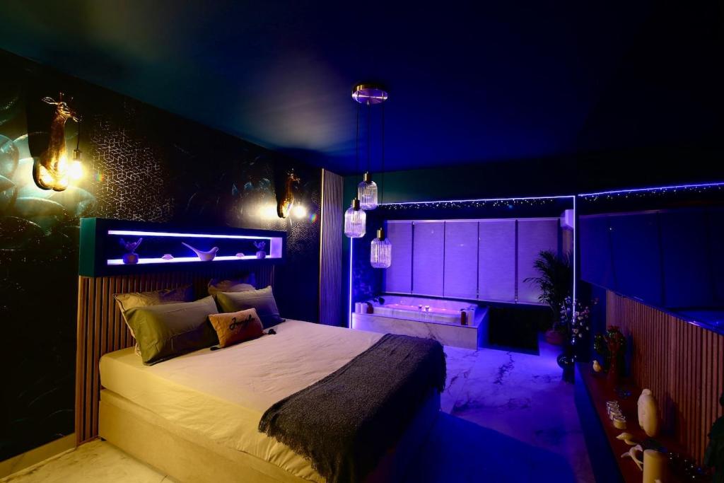 Flower Suite & Spa, air-conditioned and beach - 3
