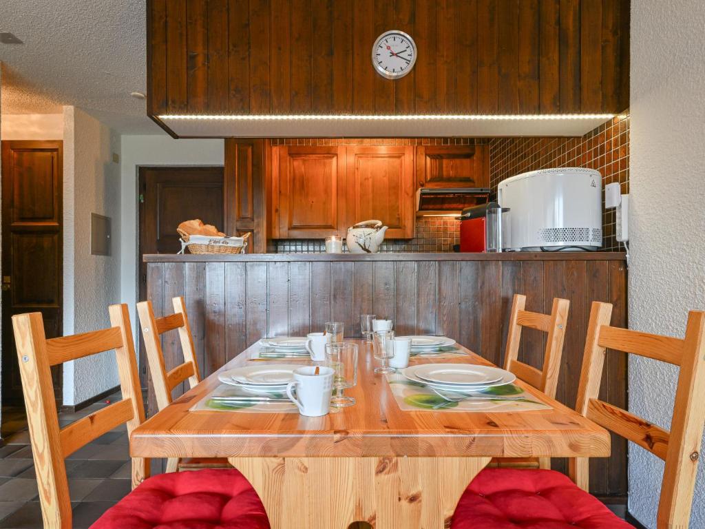 Apartment Centaure B 103 by Interhome - 2