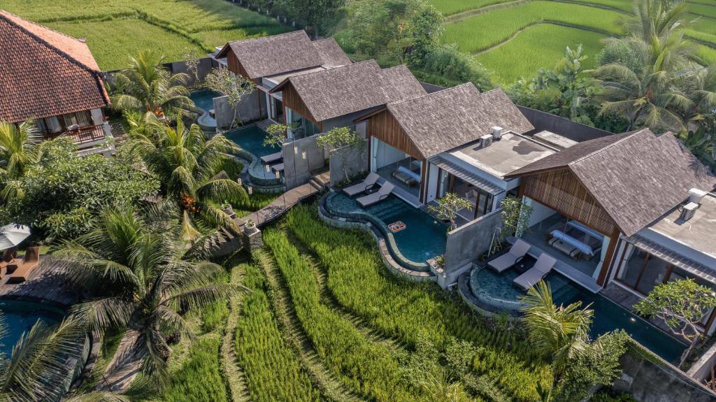 Queen at Gunung Sari, Ubud