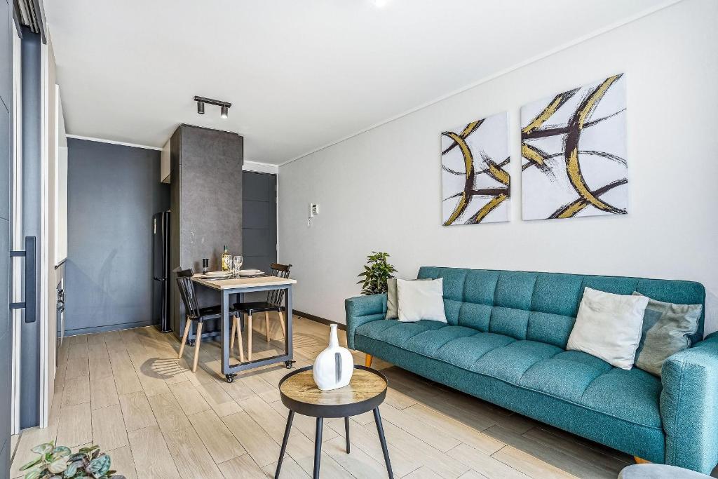 Santiago Centro a pasos de Palacio La moneda paseo bulnes - 5