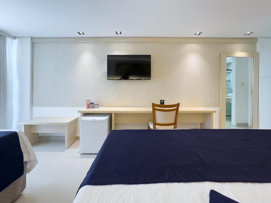 Shared lounge/TV area