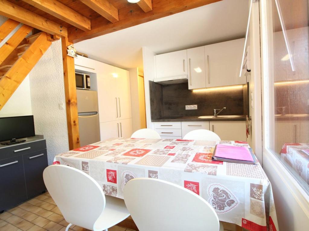 Charmant studio duplex rénové, 4/5 pers, garage, proche centre, pistes et commerces. - FR-1-572-60 - 1
