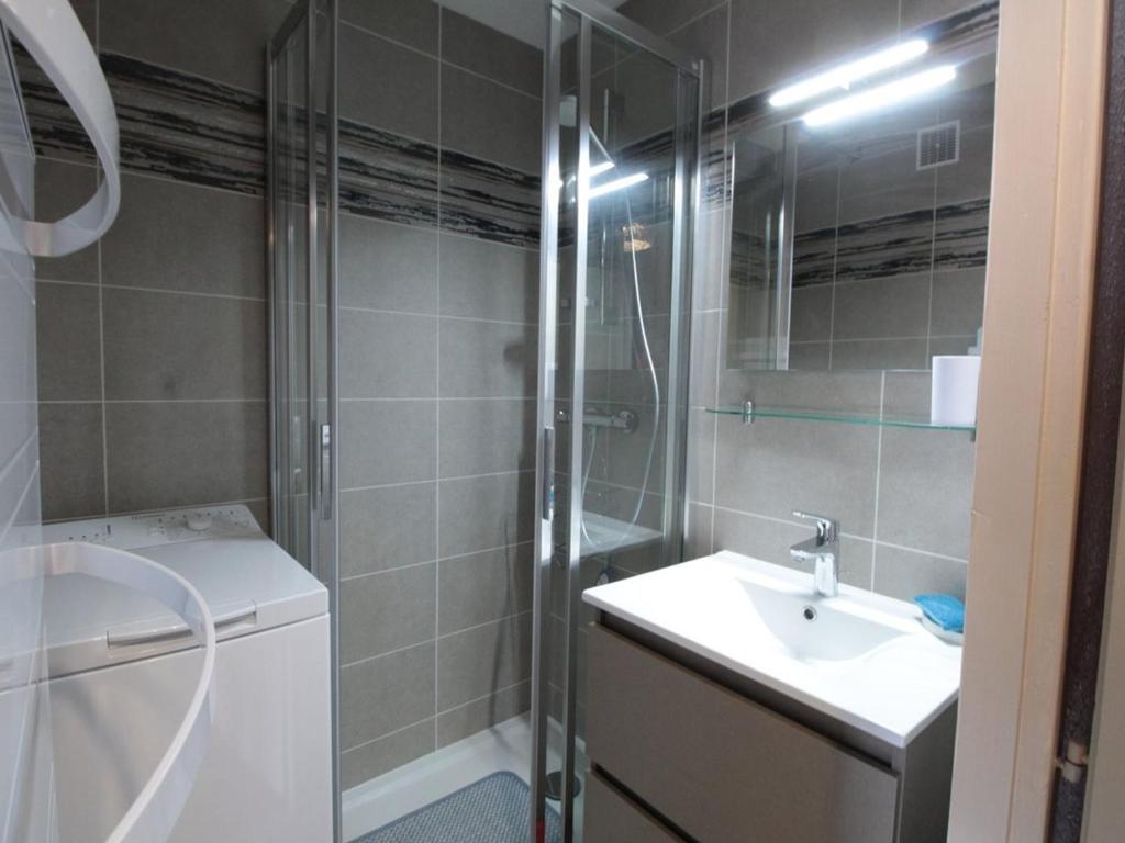 Studio chaleureux 4 pers, centre village, proche pistes et commerces, balcon sud-ouest - FR-1-572-105 - 5