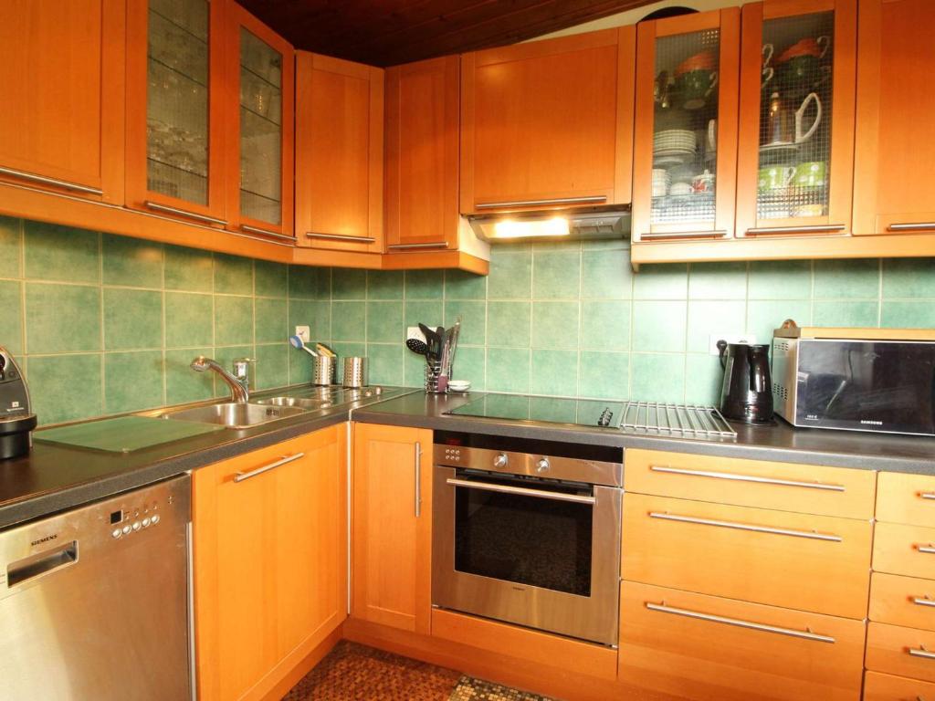 Chalet 5 ch, 11 pers, terrasse sud, Les Carroz - FR-1-572-115 - 3