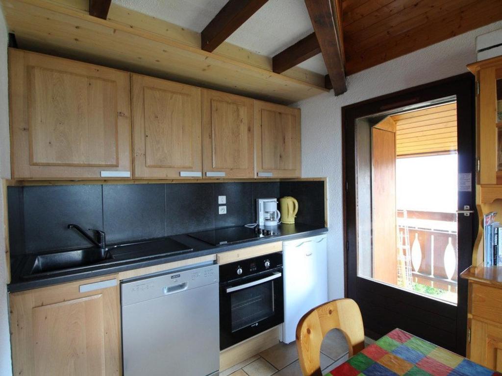 Appartement cosy 6 pers. au pied des pistes, balcon sud-ouest, proche centre, ski-in/ski-out - FR-1-572-155 - 4