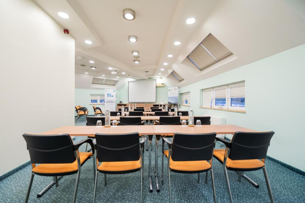 Tárgyalóterem/bálterem