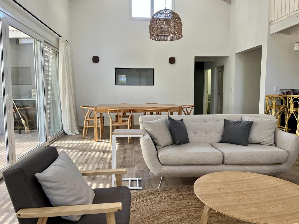Casa Waimea - Casa En Barrio Privado San Benito, Chapadmalal Para 6 PAX Con Parrilla - Hola Sur - 2