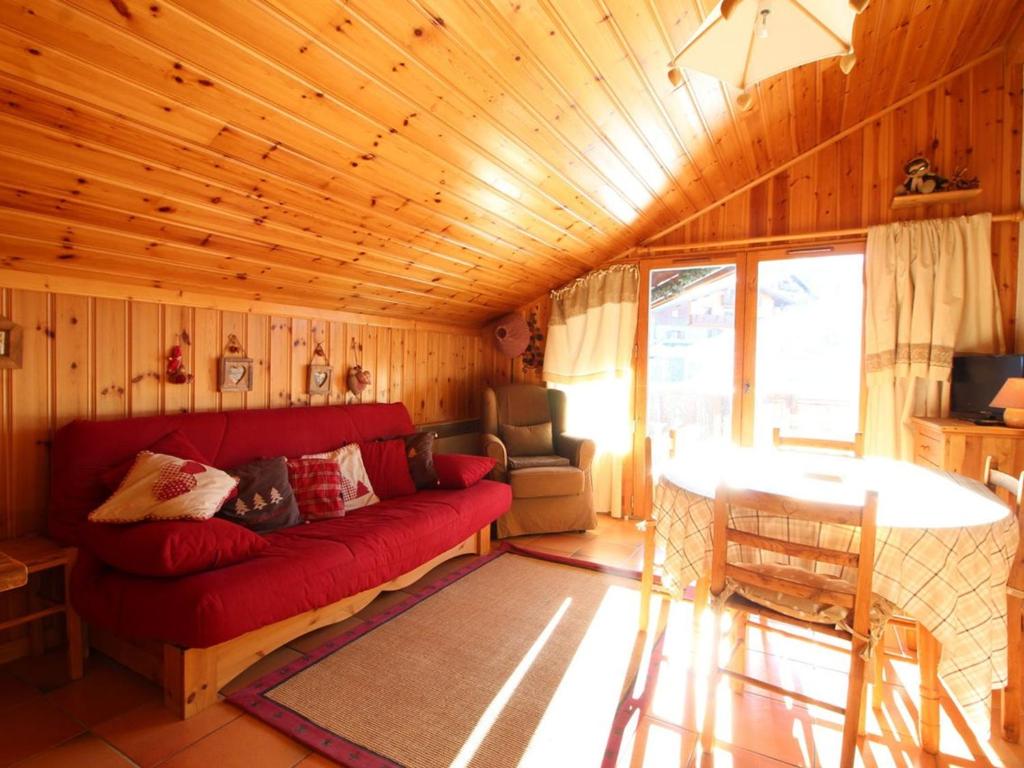 Appartement Mansardé 3 Pièces, 6 Pers, Balcon Sud-Est, Garage, Proche Centre et Pistes - FR-1-572-147 - 1