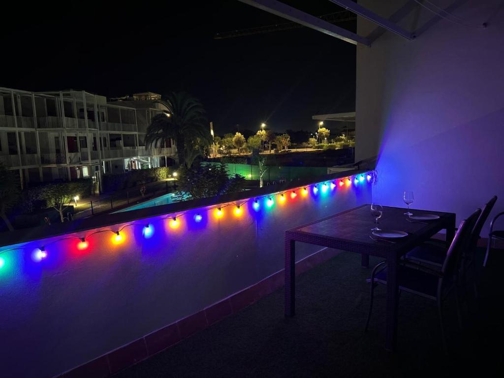 Apartamento "Casa el Sargazo" en Vera Playa con Piscina, Solarium, Wifi y Parking Gratis - 2