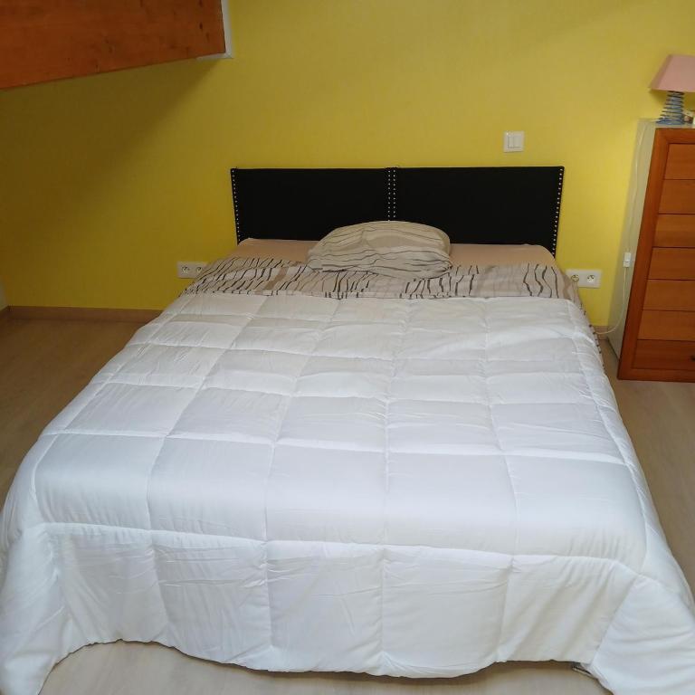 Maison spacieuse de 3 chambres, à proximité de la Centrale du Bugey - 2