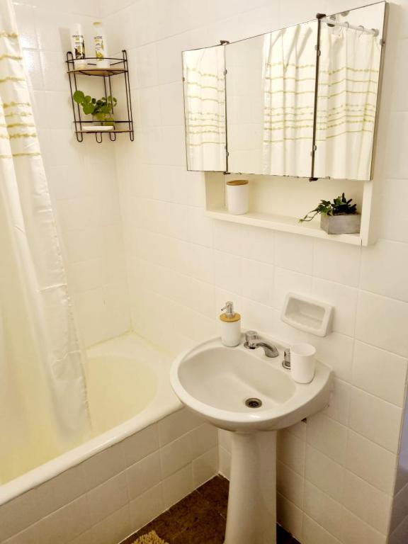 Viamonte - Centrally located and cozy apartment close to everything - 3