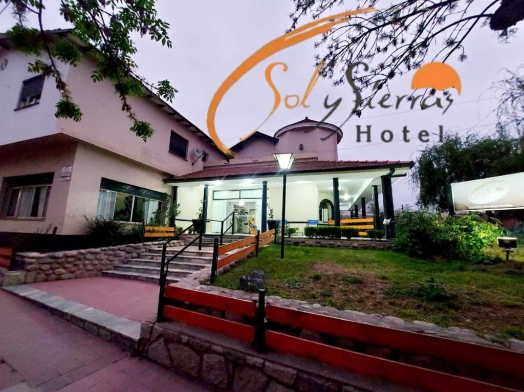 Hotel sol y sierras - 1