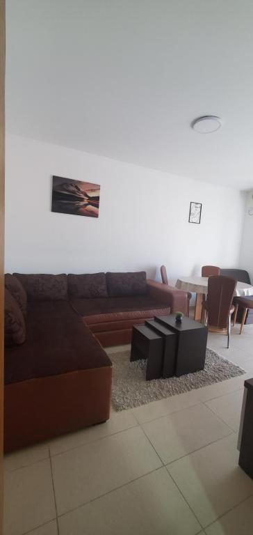 Royal Panorama Apartman & "Free Garage Parking" - 4