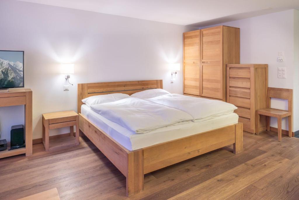 City Peak 2 Studio - in the heart of Zermatt - 4