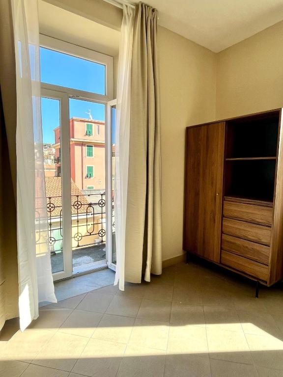 The Italian Job - The apartment - 2