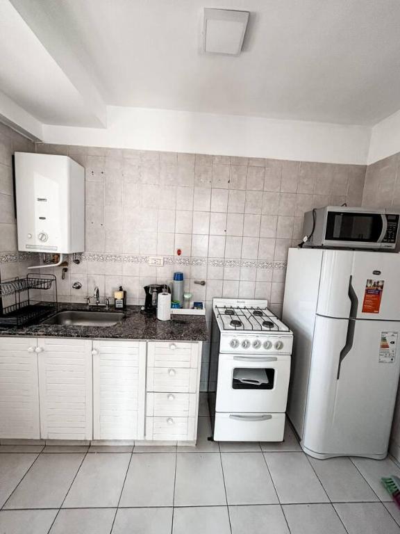 Comodo dpto en el centro de Salta - 4