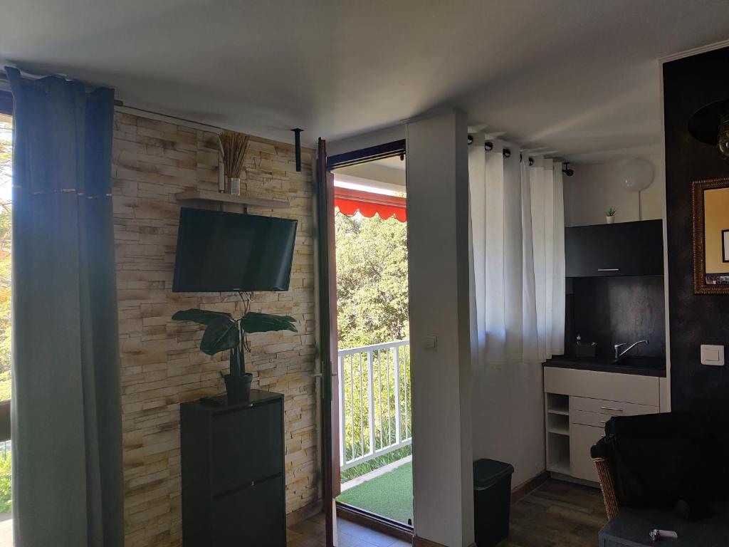 Studio climatisé proche des thermes et du centre-village residence Parc Paradis - 4