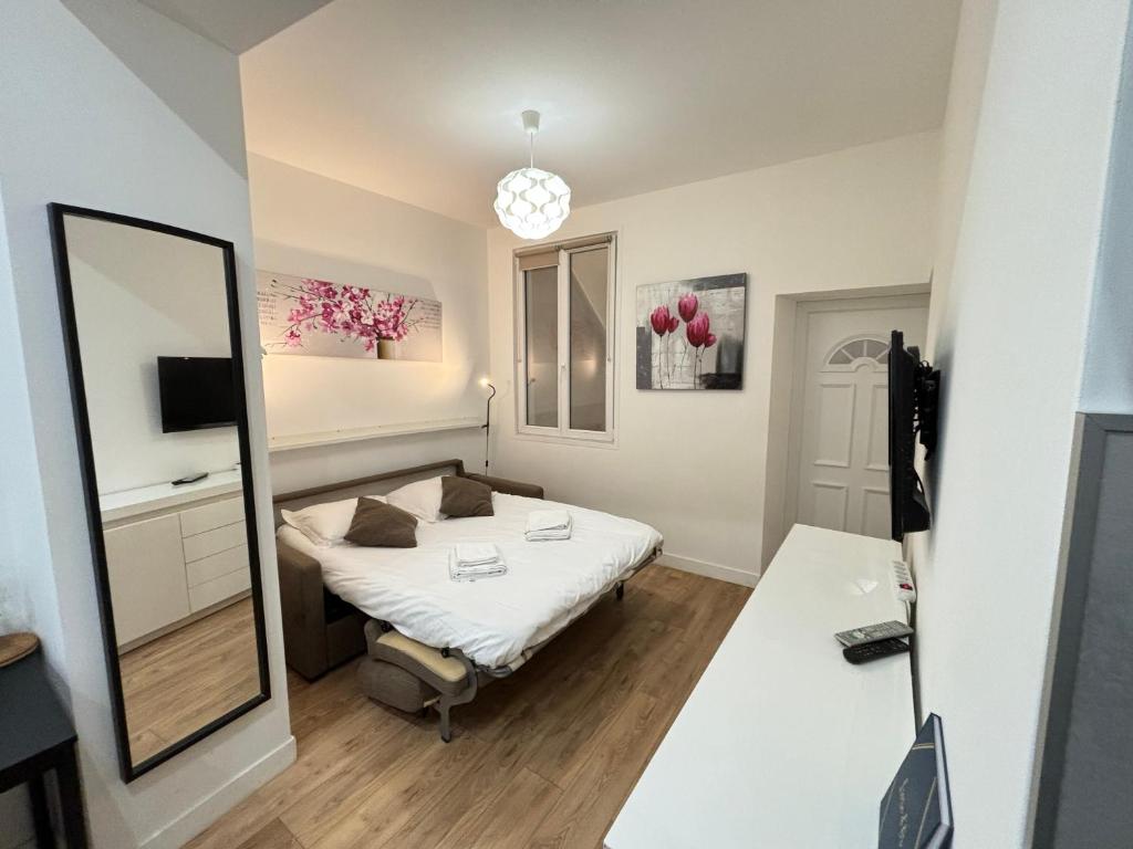 Au cœur du Vieux Nice, superbe studio refait à neuf - 1