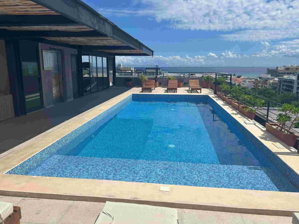 Stylish 2BR Condo near the 5th Avenue & the Beach - 5