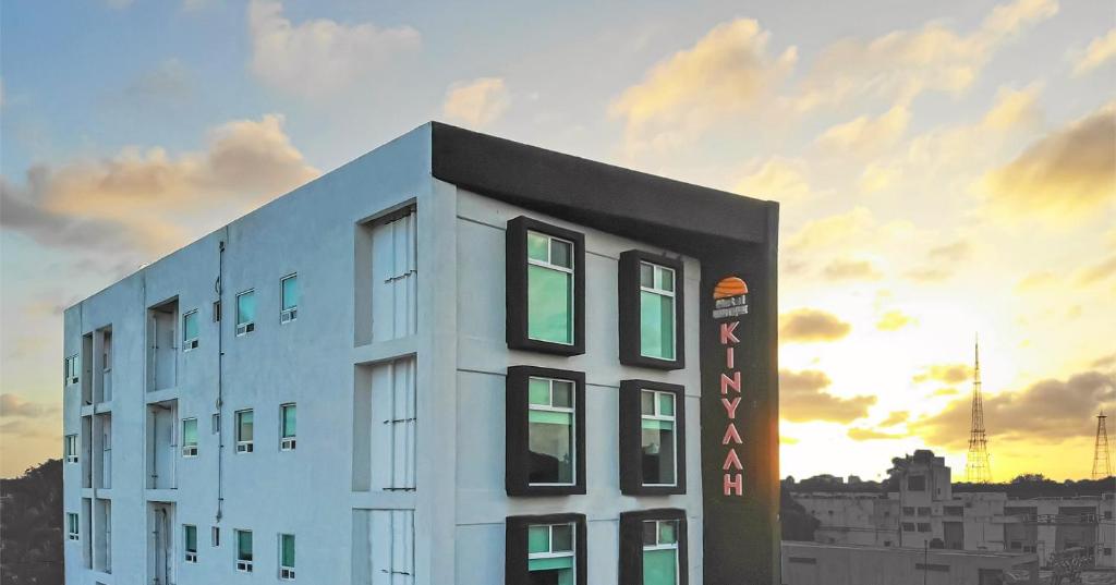 Hotel Kinyaah - 1