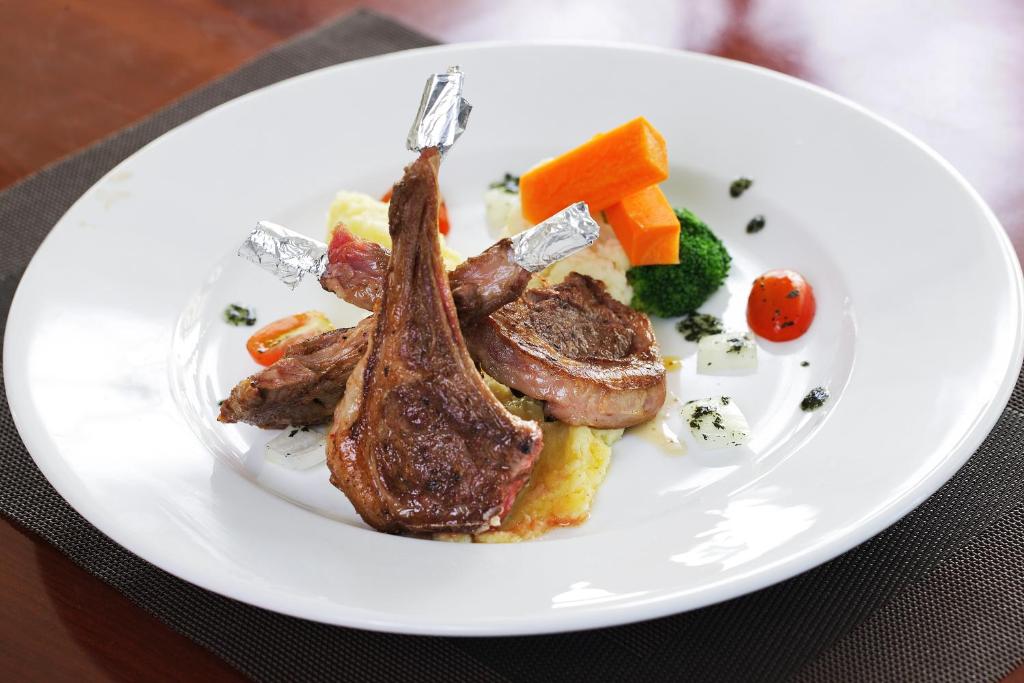 อาหารและเครื่องดื่ม