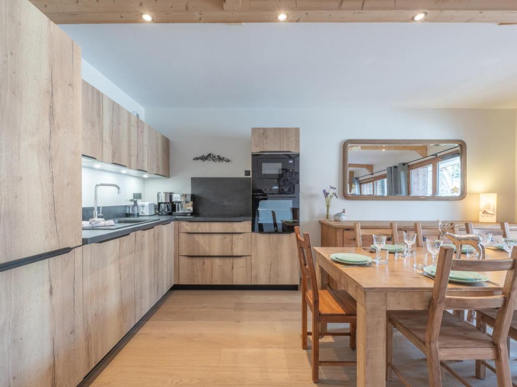 Appartement skis aux pieds, 8 pers, parking, Alpe d'Huez - FR-1-645-96 - 4