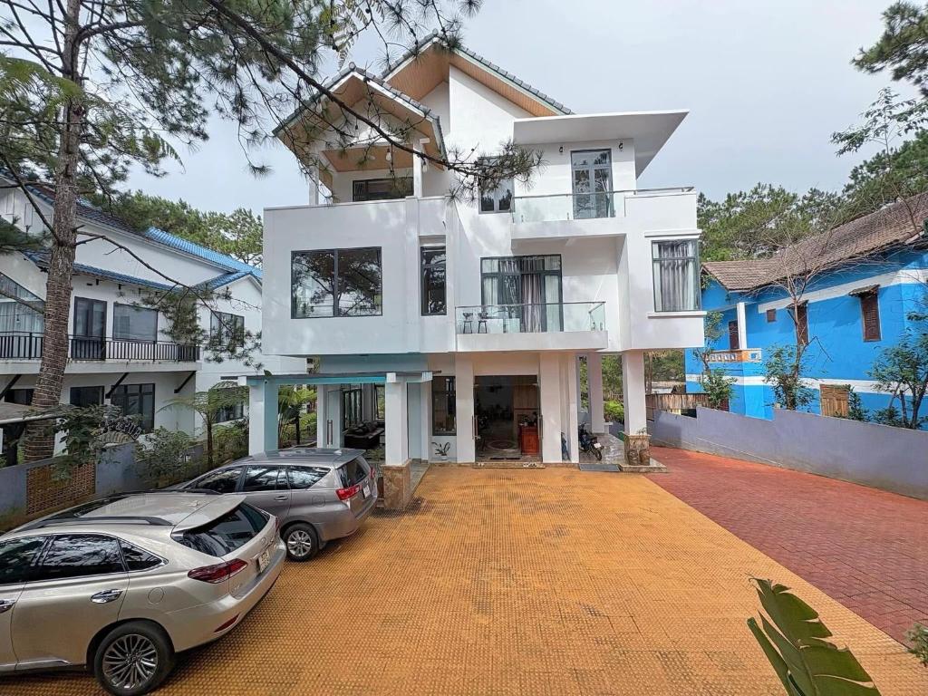 HeniSi Hotel Măng Đen