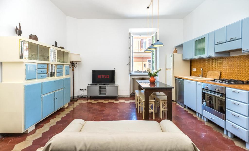 Vaticano-Metro 2 min, Family flat w AC & Wi-Fi - 1