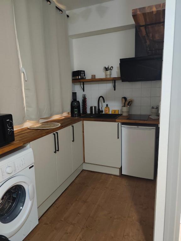 joli studio emplacement exceptionnel - 3
