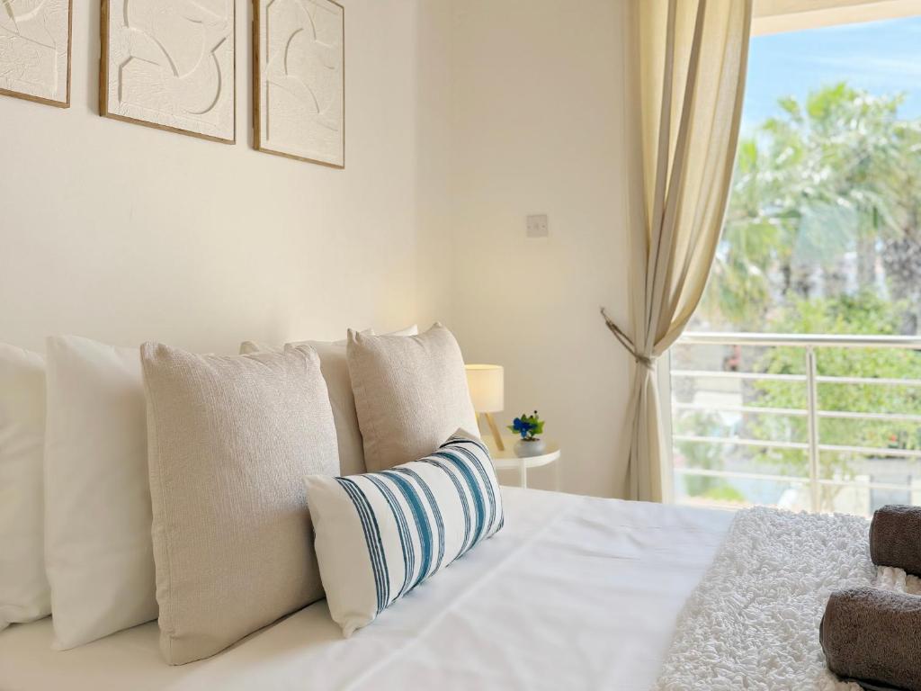 Sunset Palm View - 5 Min Walk to Beach, Voroklini