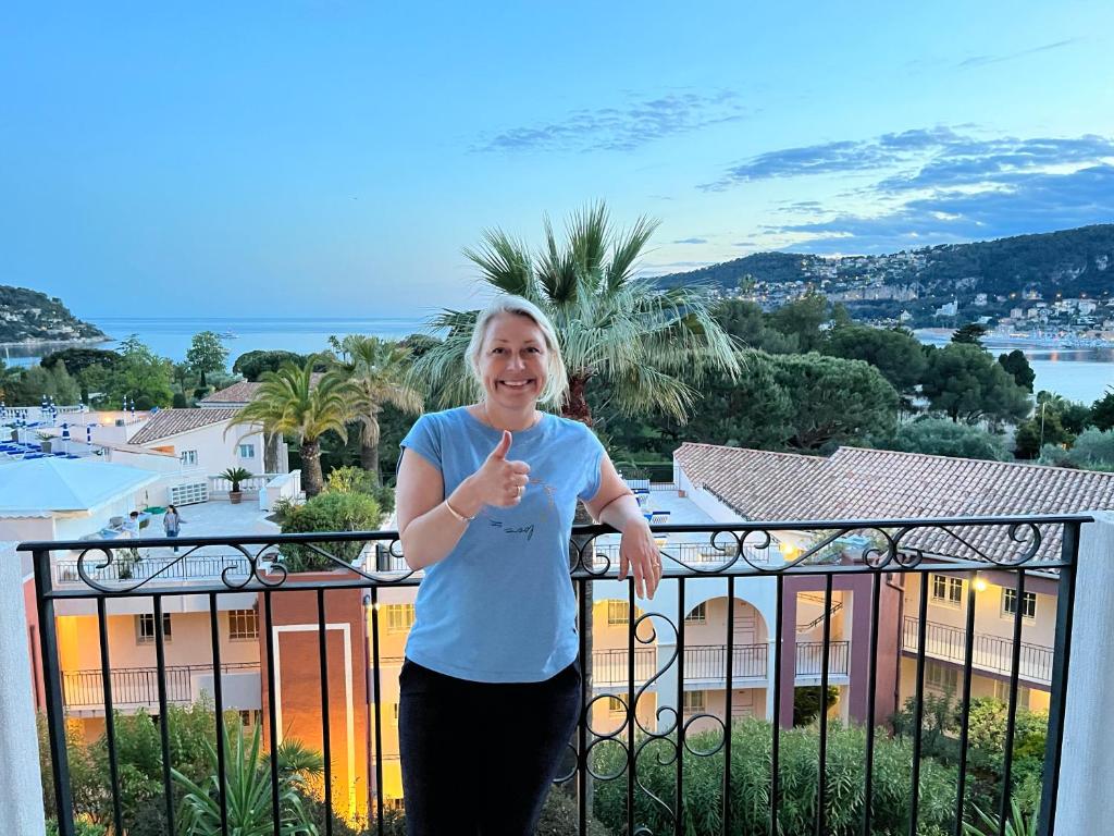 Pool , 150m to beach, seaview - 2
