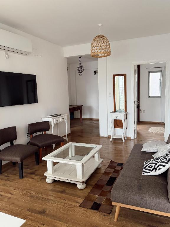 Amplio departamente en Bv Galvez - 4