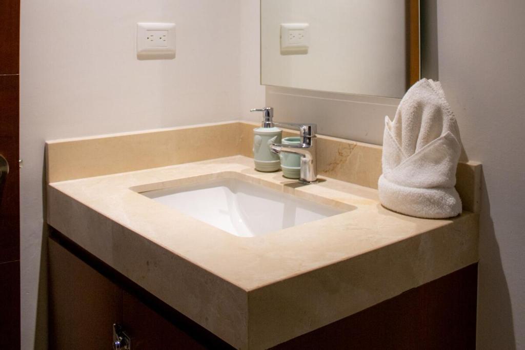 NHOA 111A Lux 2BR Condo Pool access in Aldea Zama - 5