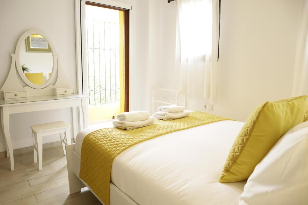 Villa Gardenias Puerto Banús by Houselogy - 4