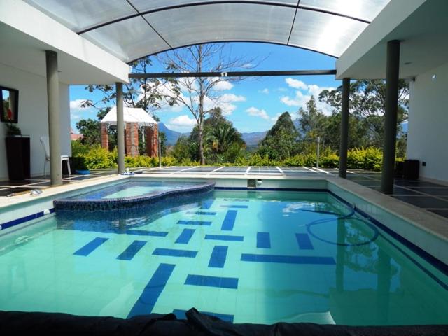 Villa campestre en conjunto residencial - 2