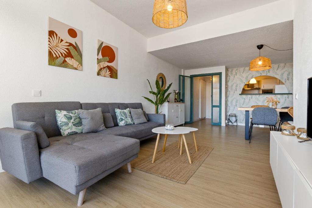 Terraza luminosa, céntrico, a 10 min de la playa - 3
