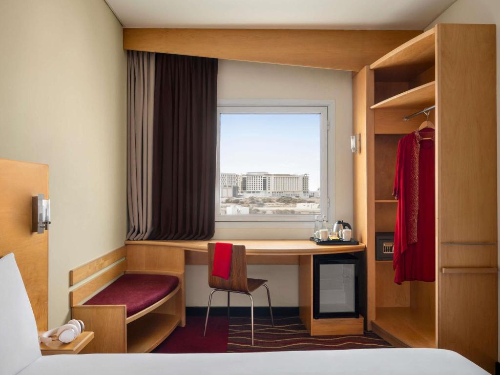 ibis Muscat — Hotel rooms in Muscat, Muscat