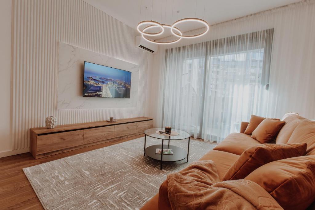BLuxe Residence - 5