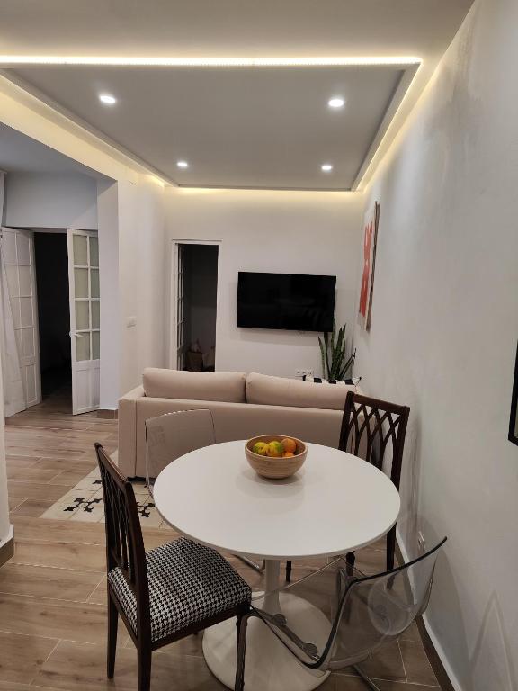 castellano home - 2